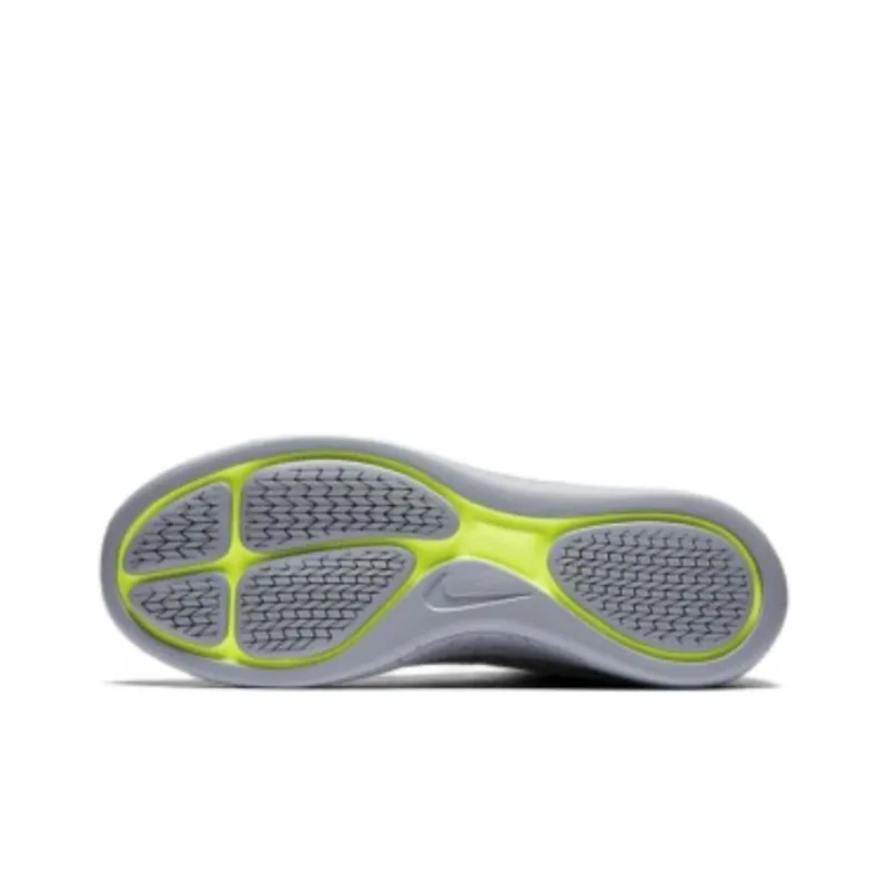 Nike LunarEpic Flyknit Shield 'Dark Grey Black'-4