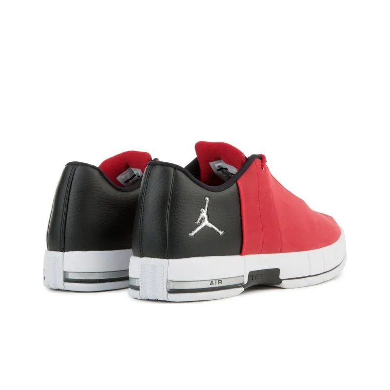 Jordan Team Elite 2 Low Gym Red Black-3