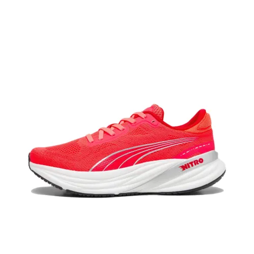PUMA Magnify Nitro 2 Anti-Slip Wear-Resistant Low-Top Running Shoes Women's Red White