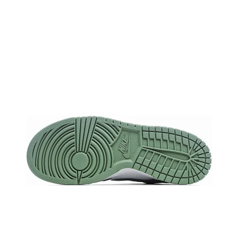 Nike Dunk Green Glow Slip Resistant Coverage Low Top Skateboard Shoes Women's White Green-3