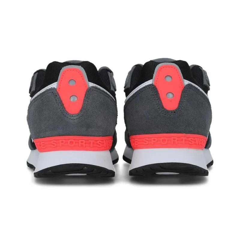 Nike Venture Runner Black Iron Grey-3