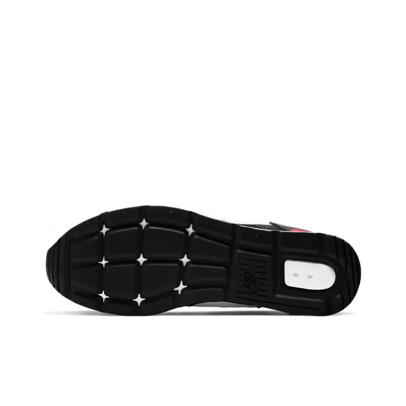 Nike Venture Runner Black Iron Grey-4