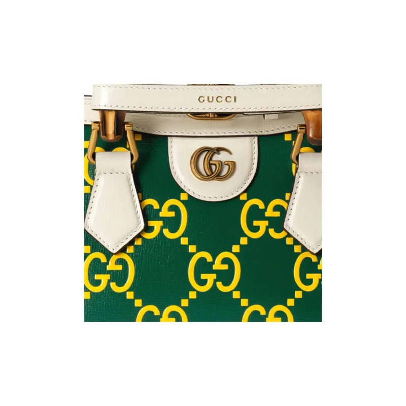 GUCCI Diana Handbags-9