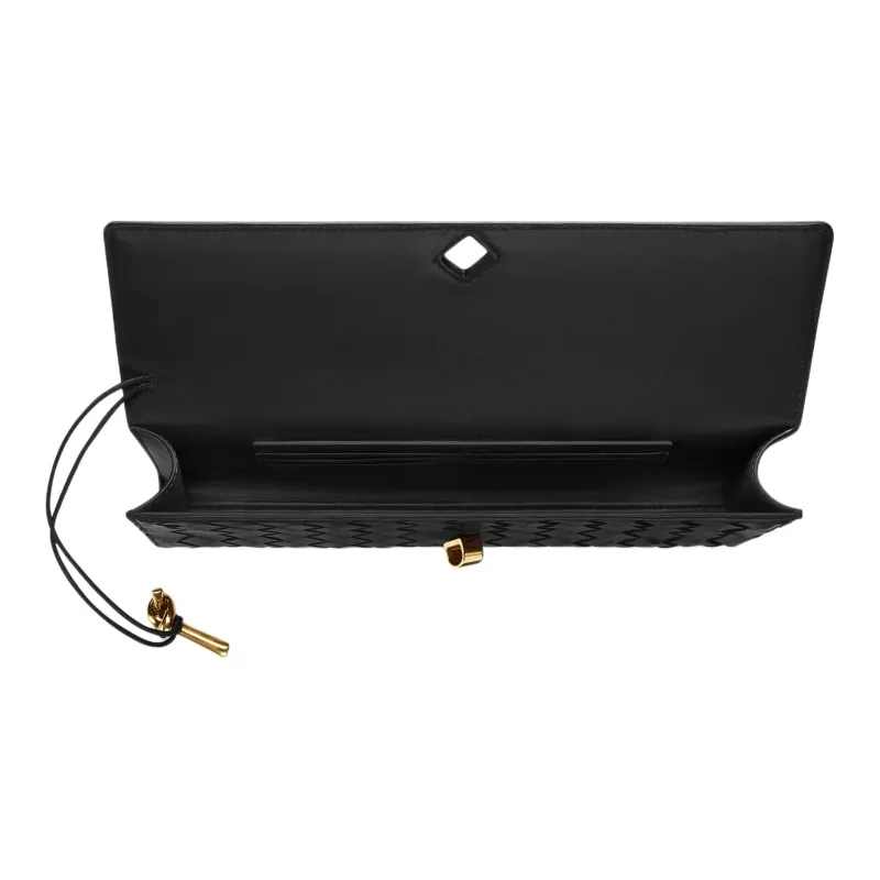Bottega Veneta Sheepskin Clutch Women's Black-2