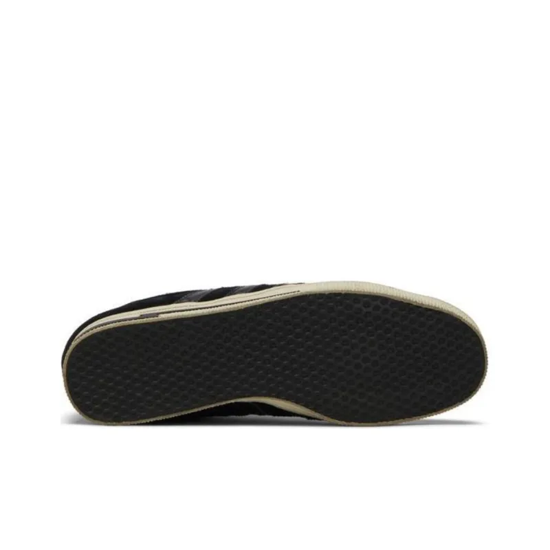 Adidas Neighborhood X Gazelle Berlin 'Black'-3