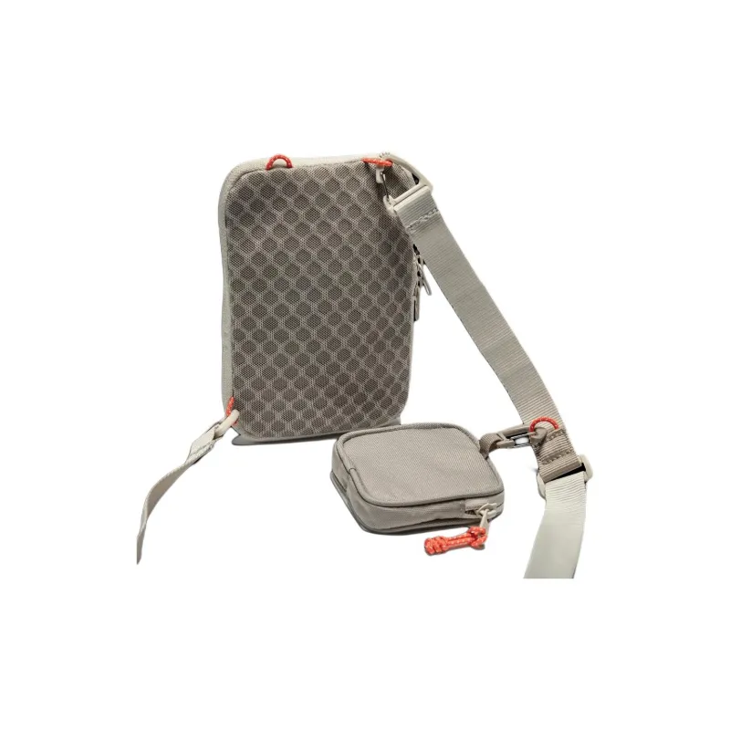 Under Armour Polyester Shoulder Bag Crossbody Bag Small Size Unisex Silt Gray-3