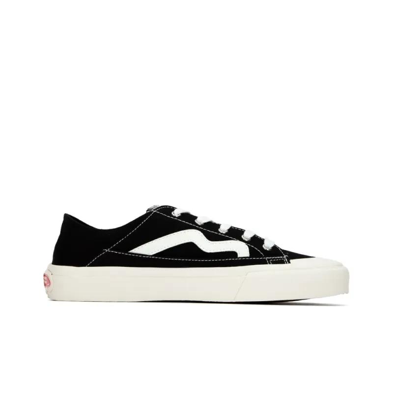 BOBBIE BURNS Low Top Skateboard Shoes Unisex Black-1