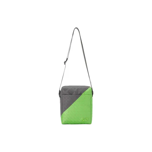 ISSEY MIYAKE Kuro Shoulder Bags