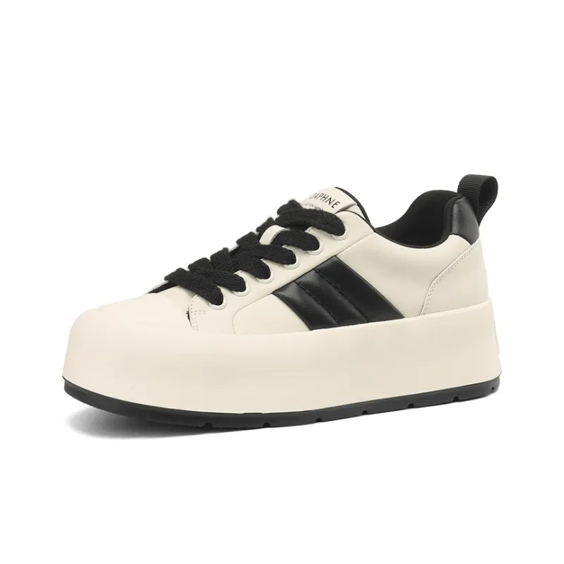 DAPHNE Low Top Skateboard Shoes Women's-1