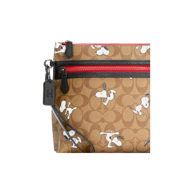 COACH SNOOPY X Peanuts Collaboration Pouch Artificial Leather Clutch Large Size Men's Khaki Monogram-2