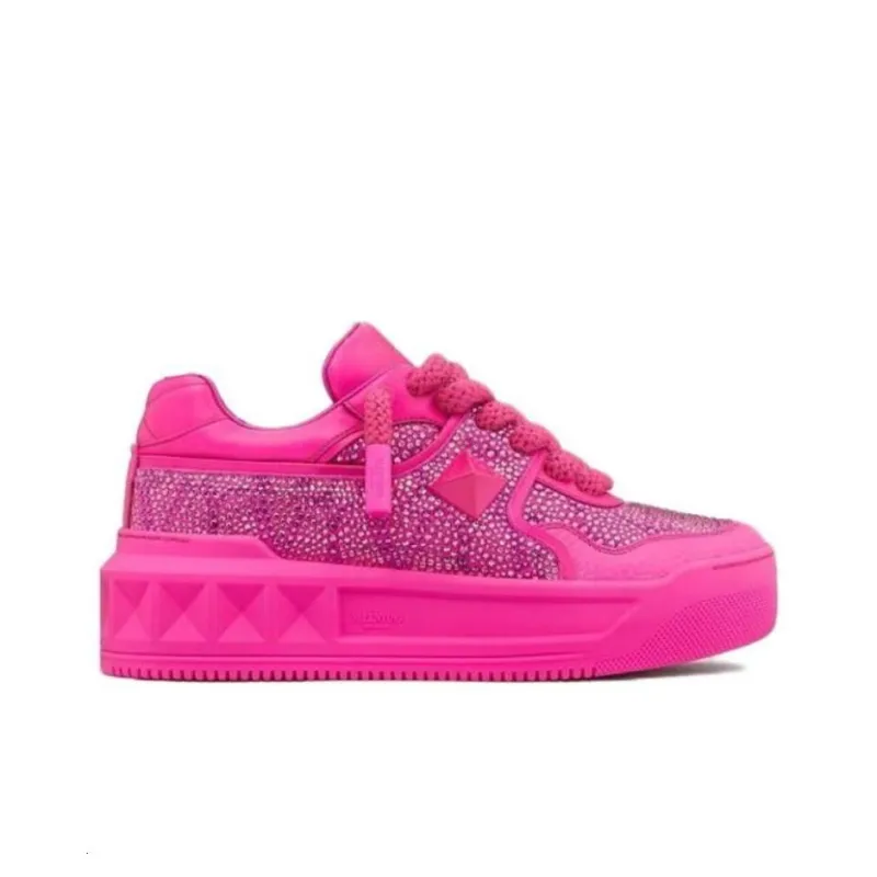 Valentino ONE STUD XL GARAVANI Low Top Casual Shoes Women's Pink-1