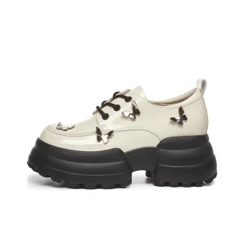 DAPHNE Loafers Women's Black, White