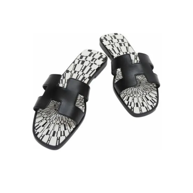 HERMES Oran Sandal Print Noir Calfskin Leather-3