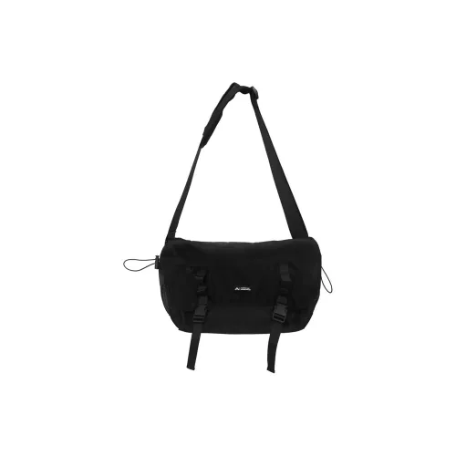 TAKI Shoulder Bags