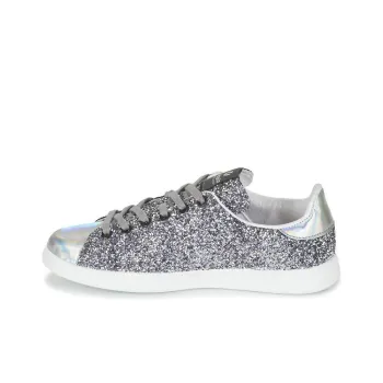 Victoria Beckham Low Top Skateboard Shoes Women's White