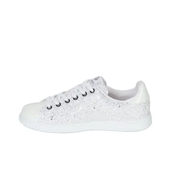 Victoria Beckham Low Top Skateboard Shoes Women's White
