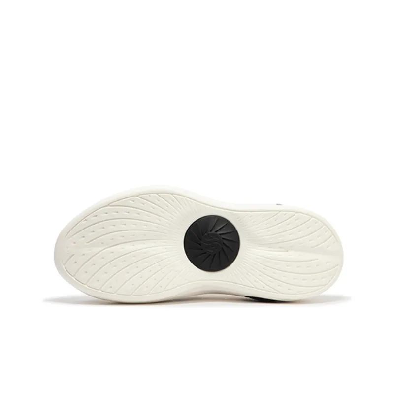 361° Whale 2 Clogs Unisex White Black-4
