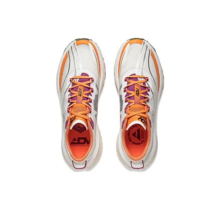LiNing Dilu Abrasion Resistant Rebound Low Top Running Shoes Women's Ecru-4