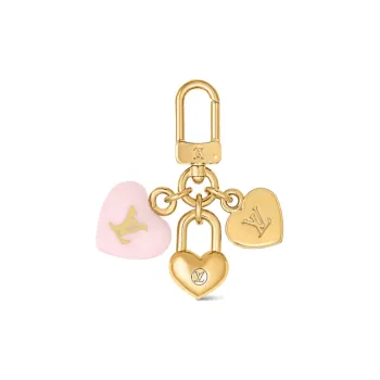 LOUIS VUITTON Micro Charms Lv Heart Key Holder