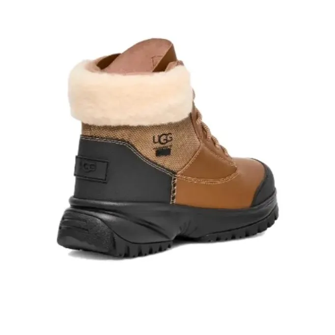 UGG Women's Yose Fluff V2 Boot 'Chestnut'-1