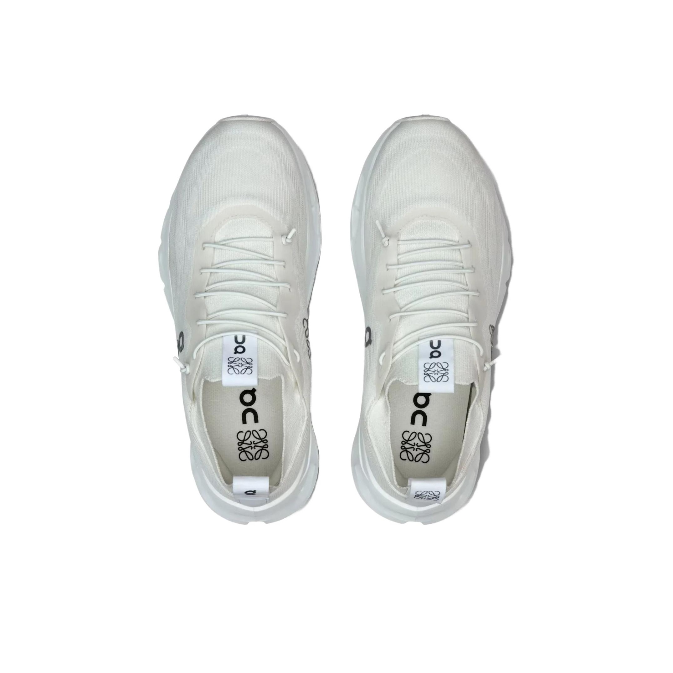 いいネット通販 - 全国送料無料でお届けします All Loewe Cloudtilt Running On White POIZON - 7 W US Women's 靴