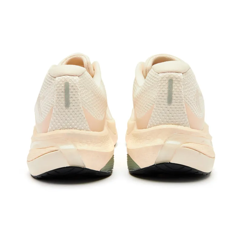 QIAODAN Phantom Cushioned Slip Resistant Low Top Rubber Outsole Running Shoes Men's Yellow-5