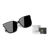 Black (Polarized)[Planet Box]