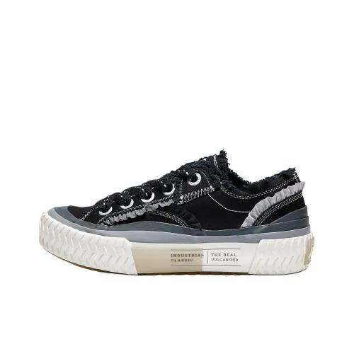 Excelsior Skateboard Shoes Women's Low-Top Black