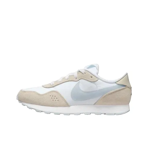 Nike MD Valiant Cushioning Wear-Resistant Low-Top Running Shoes Women's White Yellow