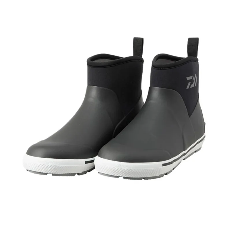 DAIWA Warm Water-Resistant And Wear-Resistant Rain Boots Men's Black-2
