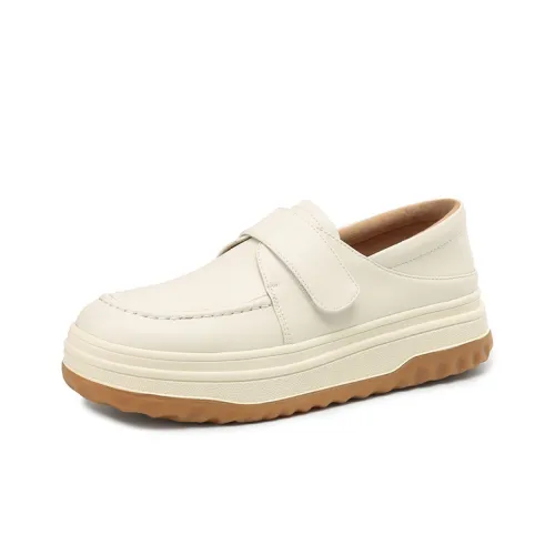 Ruby L Loafers Women's Silver