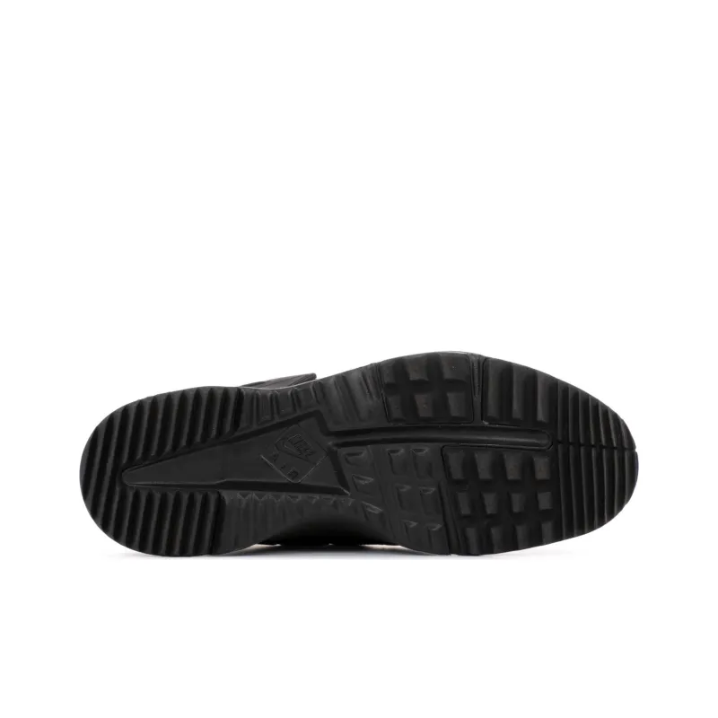 Nike Air Huarache Utility Triple Black-4