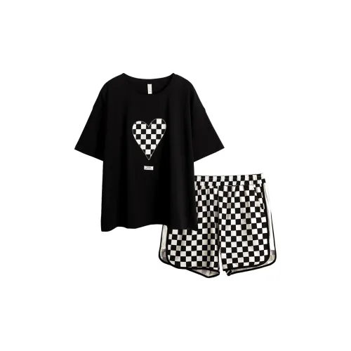 Xuan Liang Women's Pajama Sets