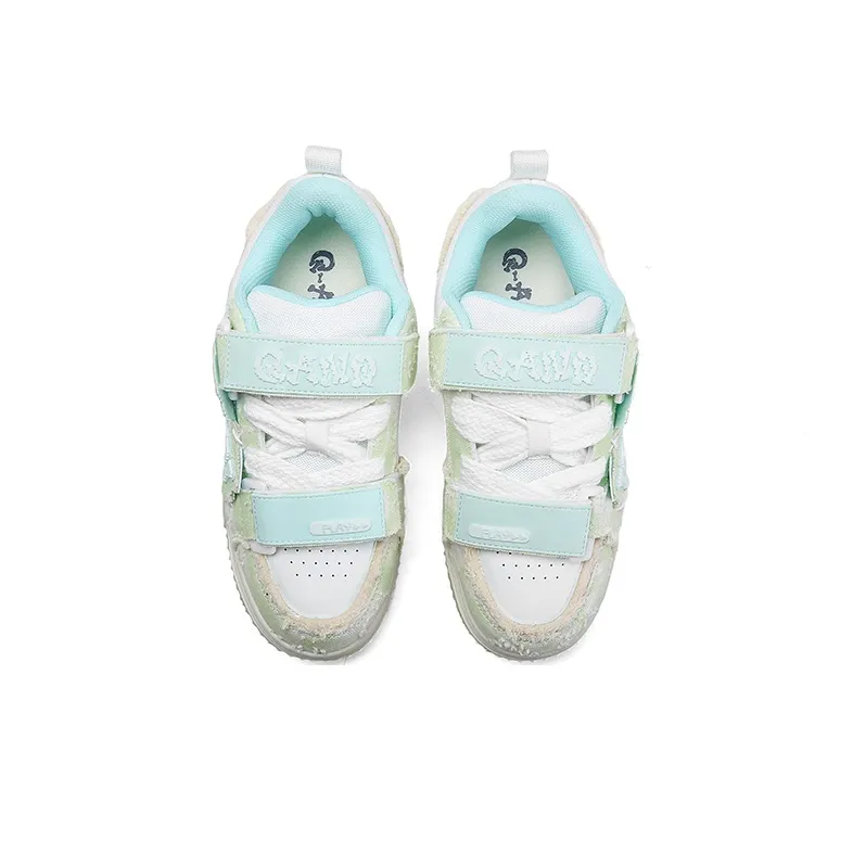 Q AND Low Top Skateboard Shoes Unisex-2