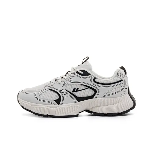 Warrior Lightweight Wear Resistant And Slip Resistant Low Top Chunky Sneakers Women's Beige Black