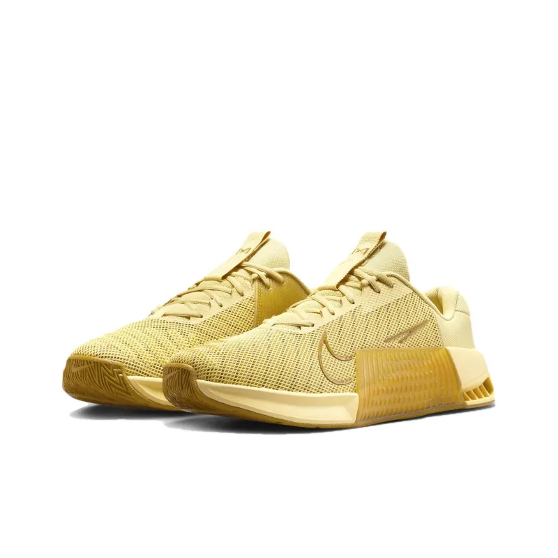 Nike Metcon 9 'Saturn Gold'-2