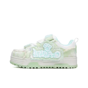 Q AND Low Top Skateboard Shoes Unisex