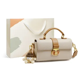 15 MINS Handbags