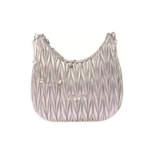 MIU MIU Matelassé Soft Sheep Leather Shoulder Bag Crossbody Bag Women's ensemble