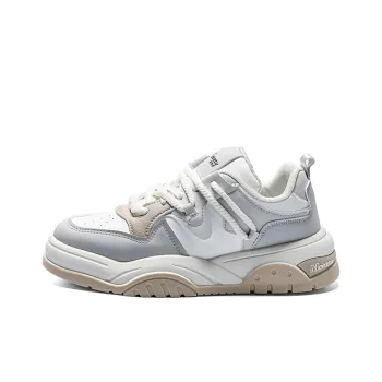 Meiretu Anti Slip Wear Resistant Low Top Skateboard Shoes Men's White
