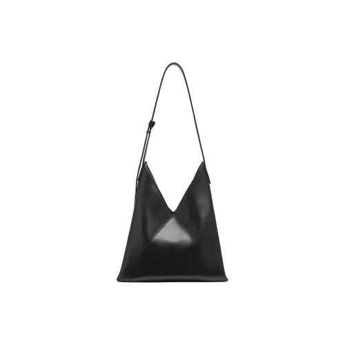 MM6 Maison Margiela Shoulder Bags