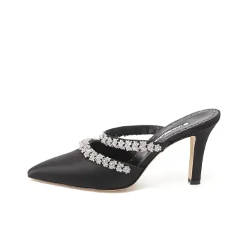 MANOLO BLAHNIK Closed Toe Slippers Women's Black