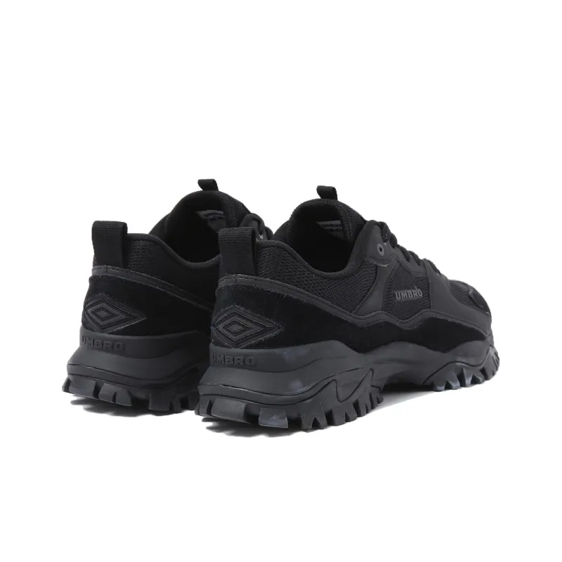 Umbro Bumpy Cushioning, Wear Resistant Low Top Running Shoes Unisex Black-2