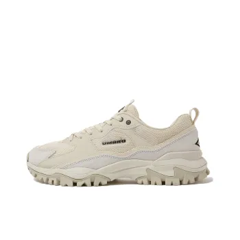 Umbro Bumpy Cushioning, Wear Resistant Low Top Casual Shoes Unisex Beige