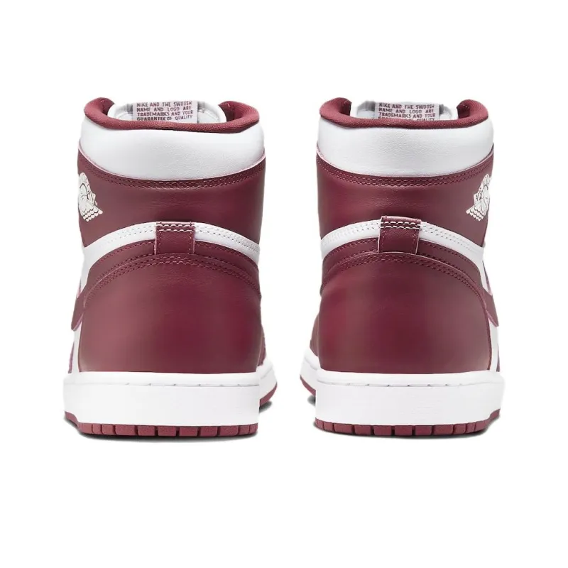 Air Jordan 1 High OG 'Team Red'-4