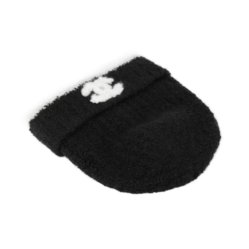 CHANEL Yarn Beanies Women's Black-3