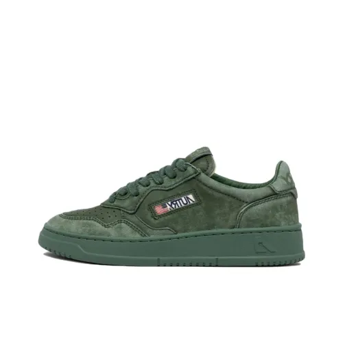 AUTRY Skateboard Shoes Men Low-Top Green