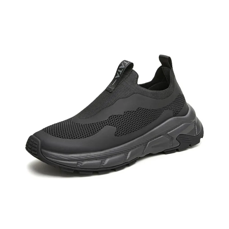 TATA Casual Shoes Men Low Top Solid Color-1