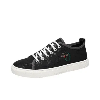 Product B Low-Top Canvas Shoes Men's Black