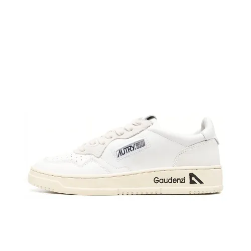 AUTRY Stylish Skateboarding Shoes Women's White